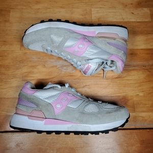 Saucony Shadow Sneaker 7